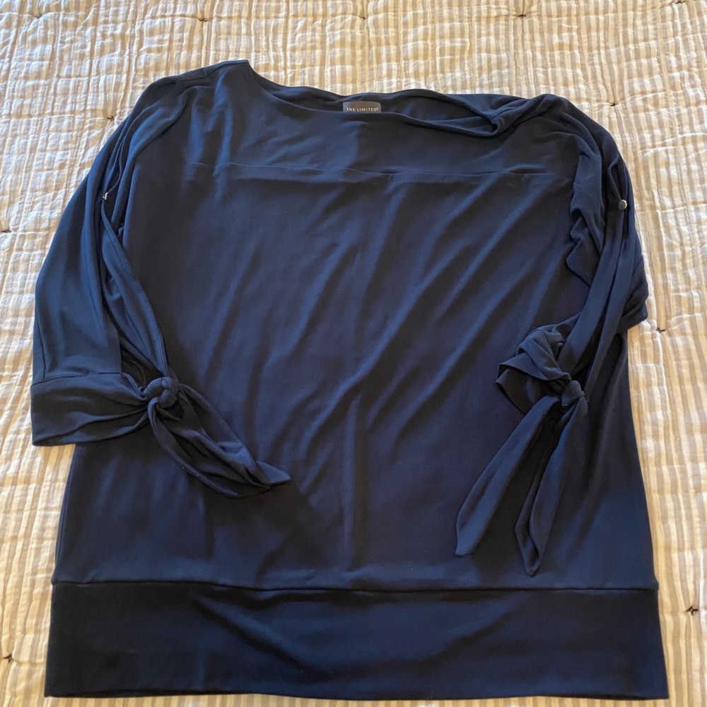 NWOT cold shoulder top